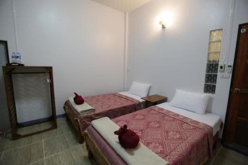 Standard Twin Room