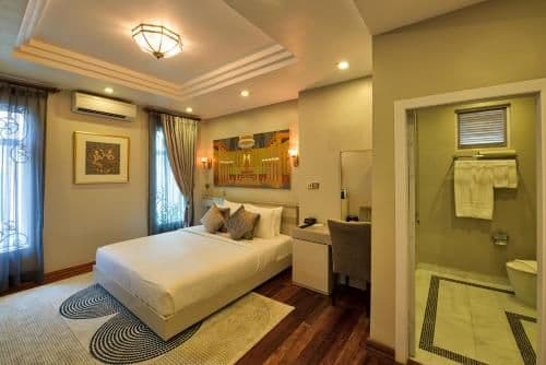 Family Two-Bedroom Suite - Free Airport Transfers - Free Drop Off Casino