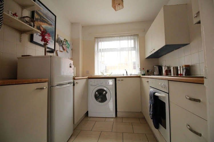 Salisbury Street Apartment
