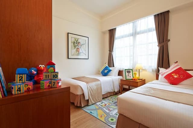 APARTMENT THREE BEDROOMS