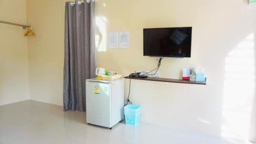One-Bedroom Bungalow