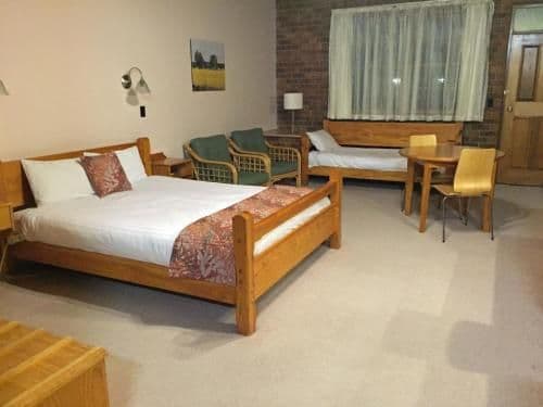 Standard Queen Suite