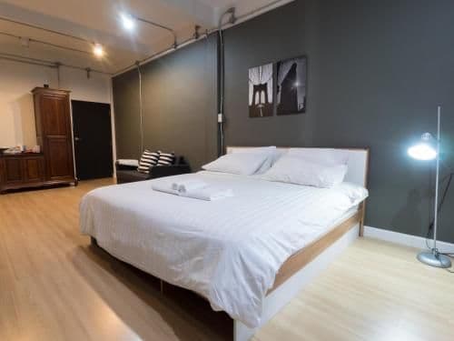 Studio Apartment