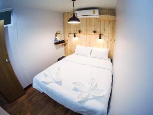 Standard Double Room with Shared Bathroom