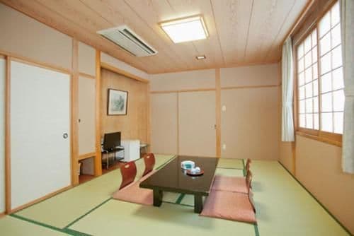 Japanese-Style Room