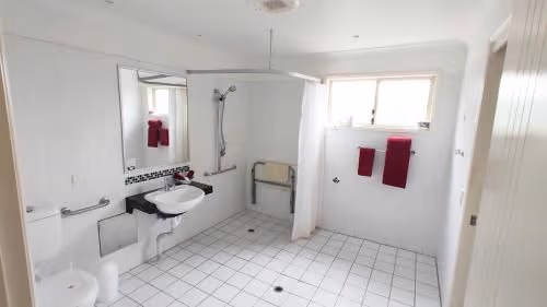 Queen Room - Disability Access