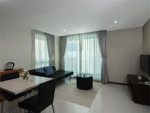 One Bedroom Suite 