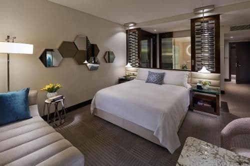 Premium King Room