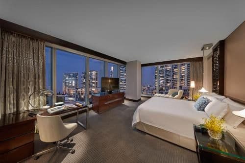 Premier Club Suite