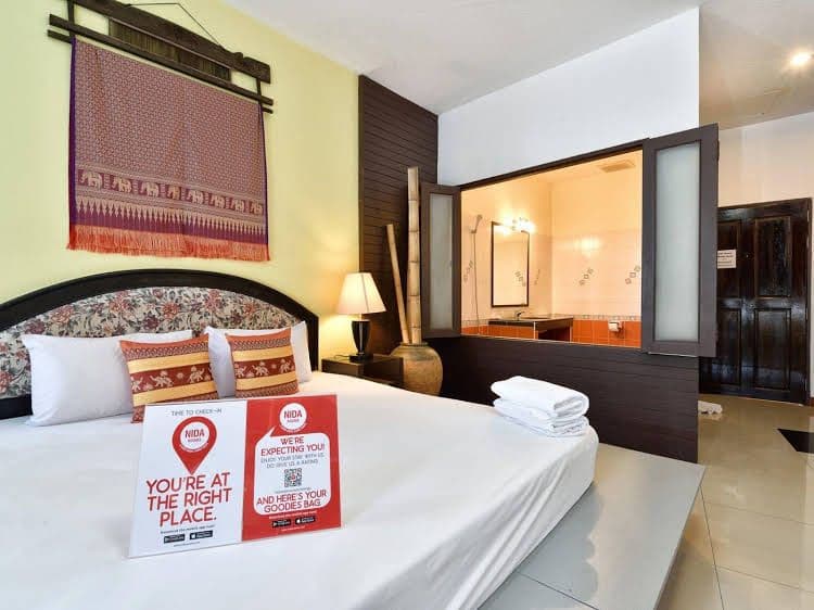 NIDA Rooms Lavendar Moon Old Phuket