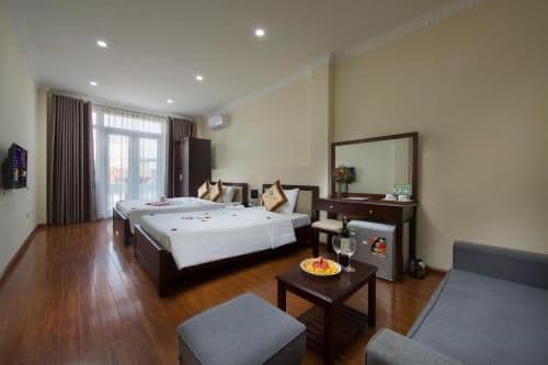 Triple Room with City View