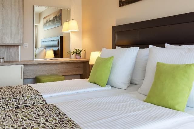 DOUBLE SIDE SEA VIEW