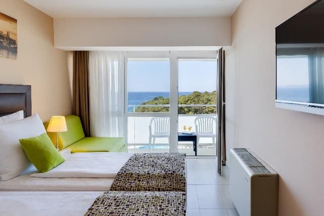 DOUBLE SIDE SEA VIEW