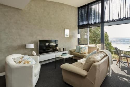 Luxury Apartment with Mountain View - Vines