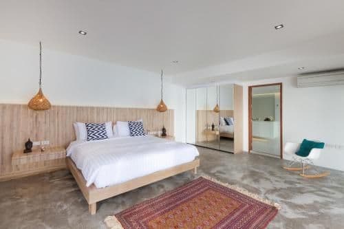 Villa - Beach Front