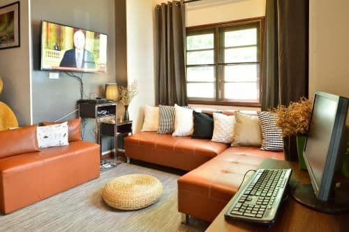 Deluxe Family Room
