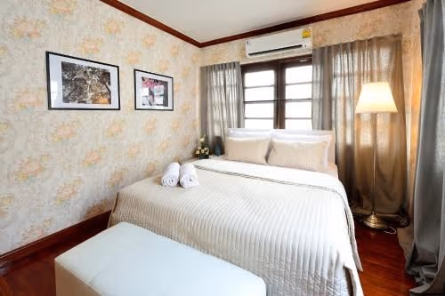 Double Room with Shared Bathroom