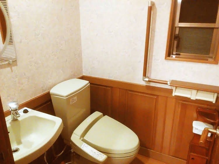 TETRIS Guest House Jujo Hostel