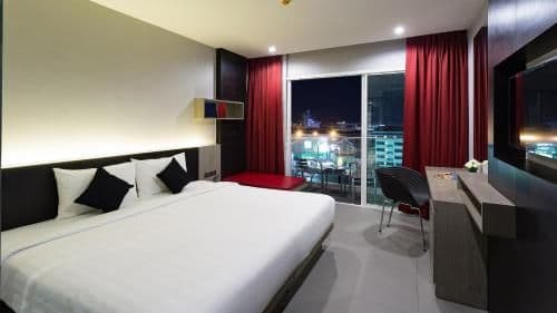 Deluxe Double or Twin Room