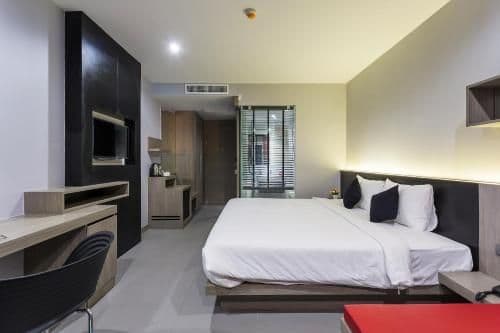 Deluxe Double or Twin Room