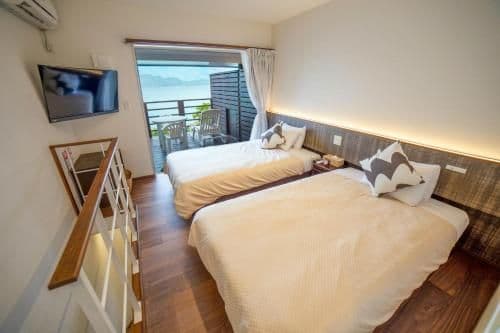 Standard Twin Room with Sea View