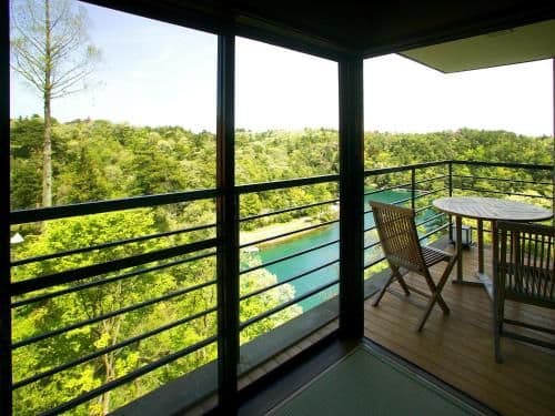Japanese-Style Premium Twin Room with Ocean View