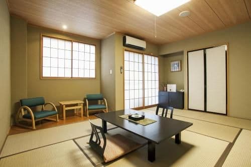 Japanese-Style Quadruple Room with Shared Bathroom