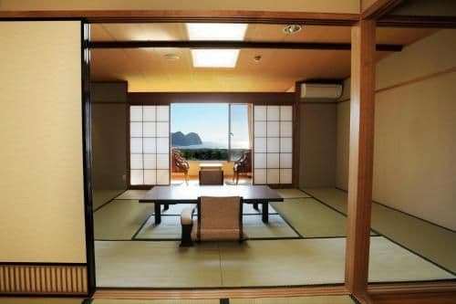 Japanese-Style Family Room