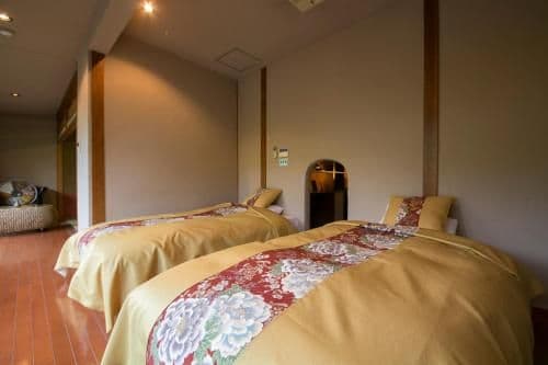 Triple Room with Shared Bathroom