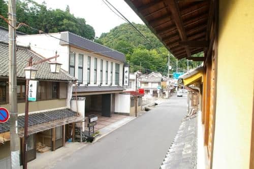 Japanese-Style Room with toilet and shared bathroom