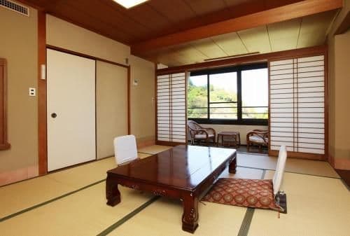 Japanese-Style Twin Room with Shared Bathroom