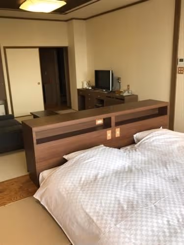 Forest View low-bed Twin Room