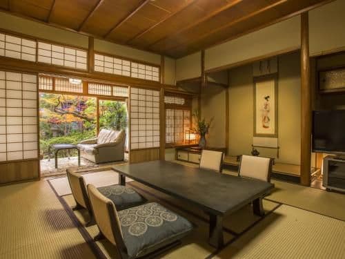 Japanese-Style Superior Twin Room with Garden View
