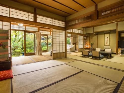Japanese-Style Superior Twin Room with Garden View