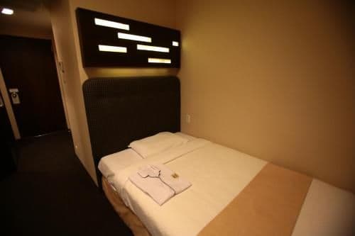 Standard Single Room with Shower - Smoking