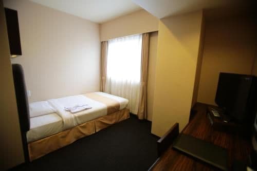 Standard Single Room with Shower - Smoking