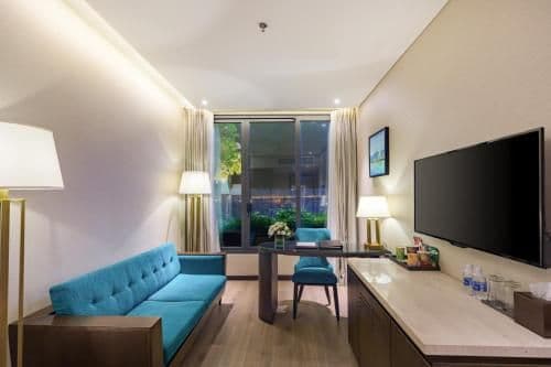 King Suite - one drink voucher at OQ bar