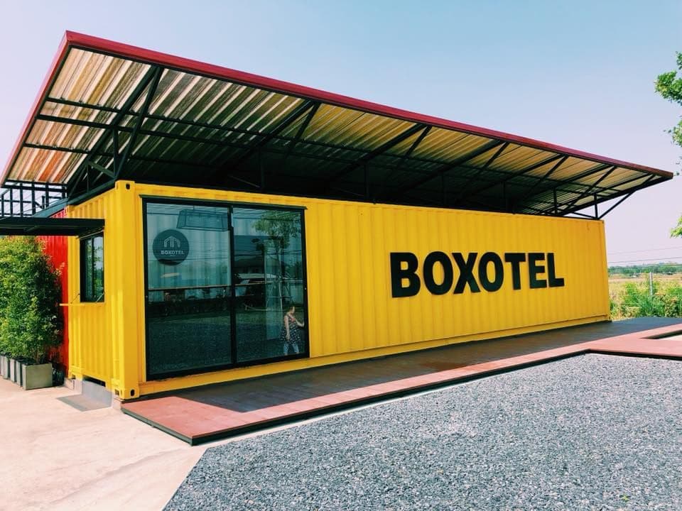 Boxotel Resort