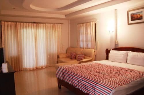 Deluxe Bungalow with Garden View