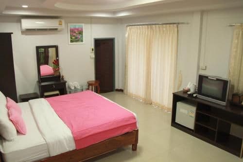 Deluxe Bungalow with Garden View