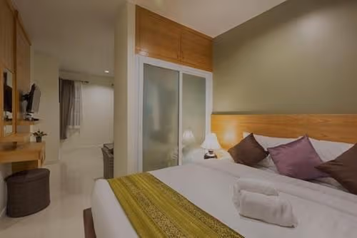 One-Bedroom Apartment