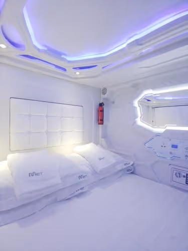 Double Space Pod (Queen Bed) in Mixed Dormitory Room
