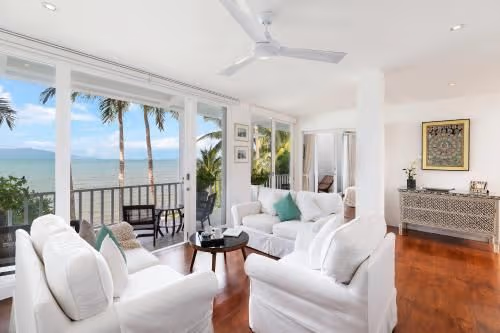 Villa - Beach Front