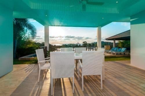 Villa with Sea View