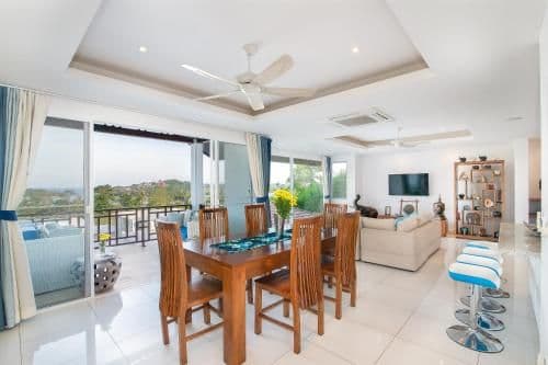 Villa with Sea View