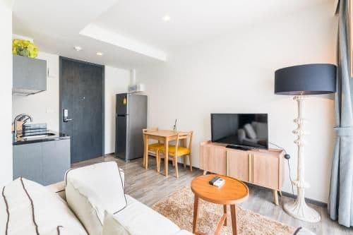 Studio Apartment