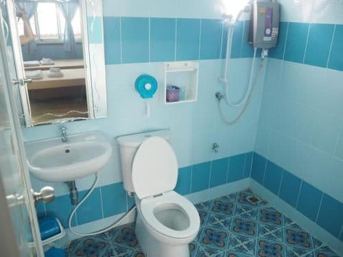 Twin Room with Private Bathroom