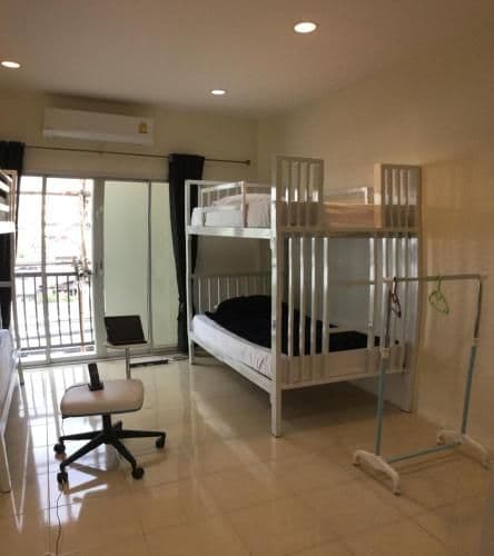 Bed in 8-Bed Mixed Dormitory Room