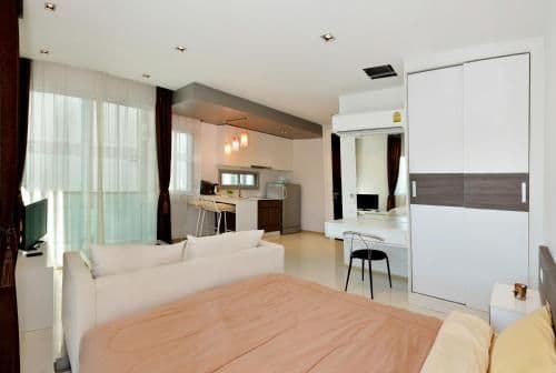 Studio Apartment