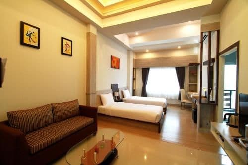 Standard Twin Room